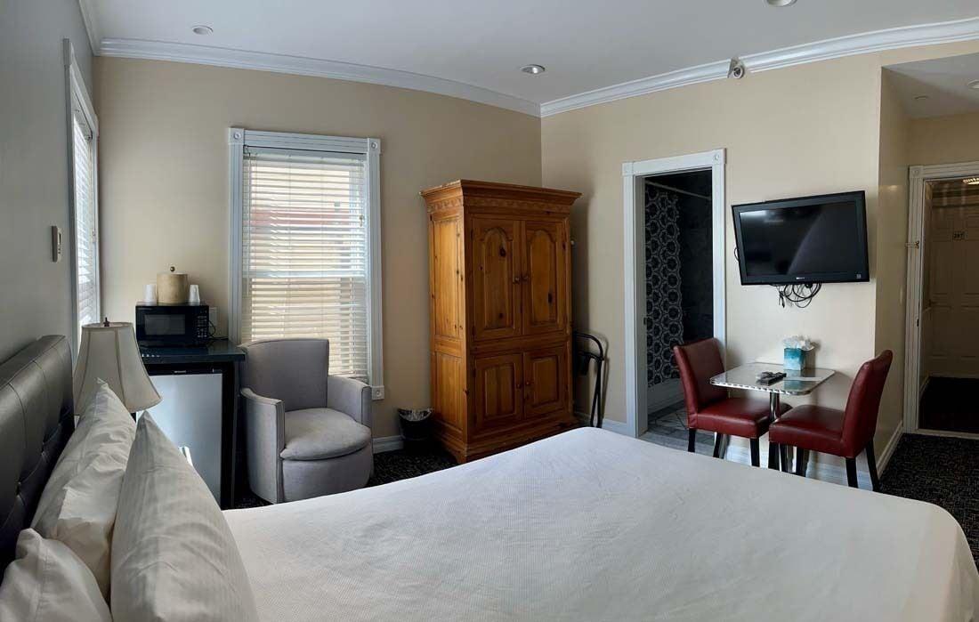 Glenmore Plaza Hotel Avalon Eksteriør bilde