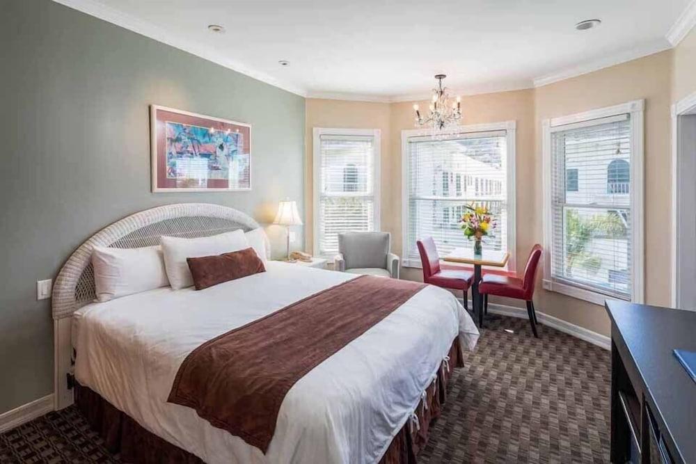 Glenmore Plaza Hotel Avalon Eksteriør bilde
