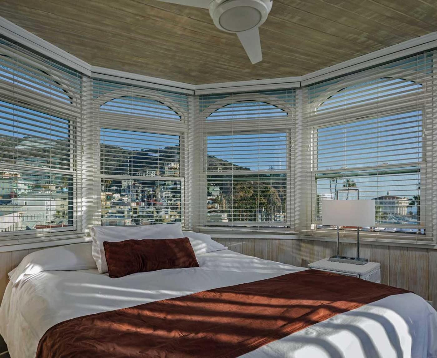 Glenmore Plaza Hotel Avalon Eksteriør bilde