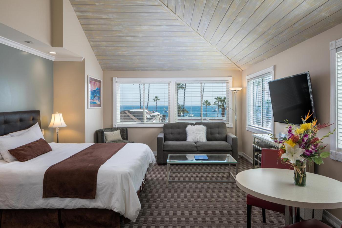 Glenmore Plaza Hotel Avalon Eksteriør bilde